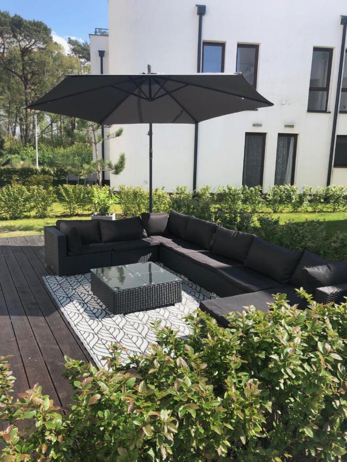 Apartament Baltica Z Ogrodkiem - W Ustronnym Miejscu Tuz Przy Plazy Rogowo  Exterior photo